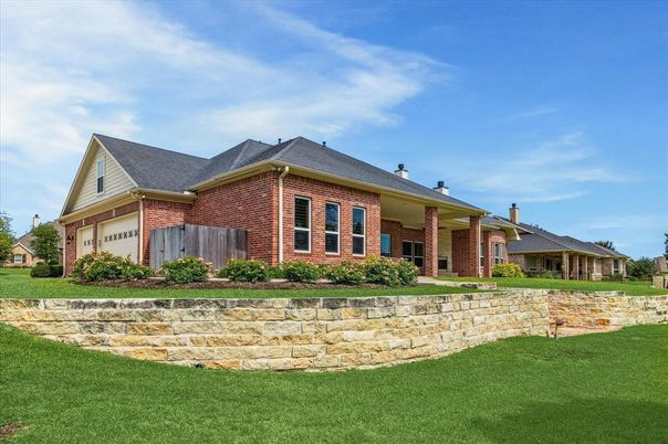 Attached, Exterior, Facade, Brick Facade, Ranch