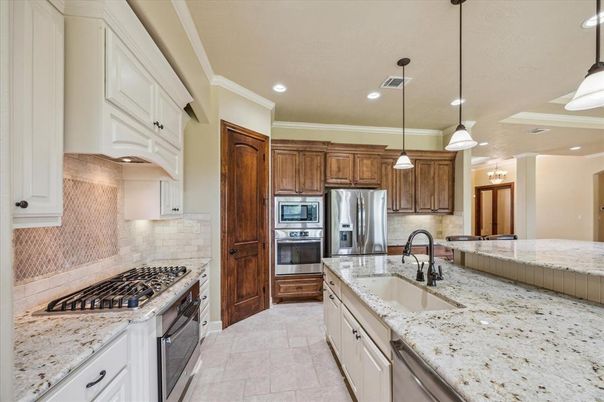 Interior, Kitchen, Pendant Lights, Recessed Lighting, Stainless Steel Appliances