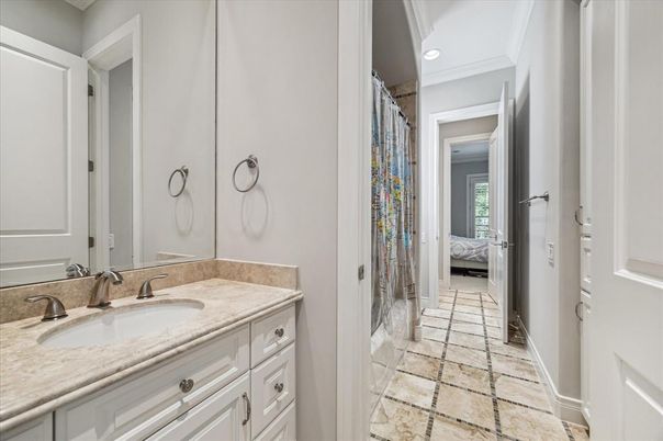 Bathroom, Interior, Recessed Lighting