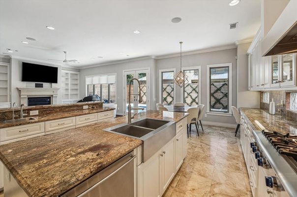 Dining room, Fireplace, Interior, Kitchen, Pendant Lights, Recessed Lighting