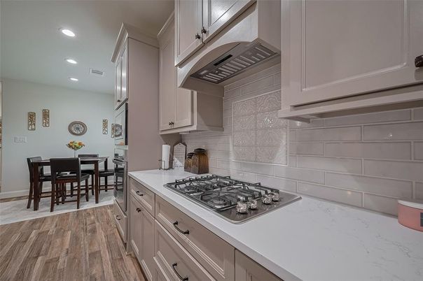 Dining room, Interior, Kitchen, Recessed Lighting, Wood Texture Flooring