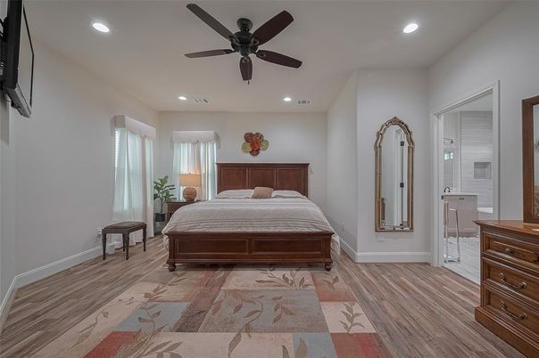 Bedroom, Interior, Recessed Lighting, Wood Texture Flooring
