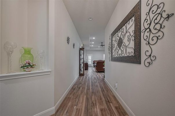Interior, Recessed Lighting, Wood Texture Flooring
