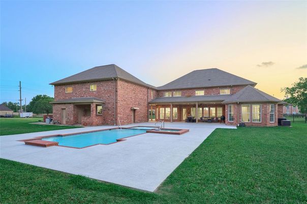 Backyard, Exterior, Pool