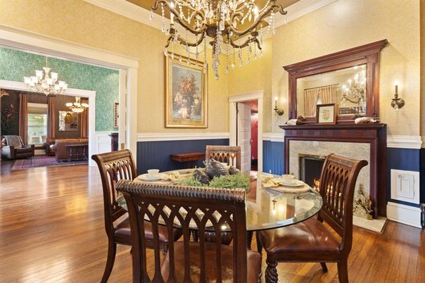 Chandelier, Dining room, Fireplace, Interior, Wood Texture Flooring