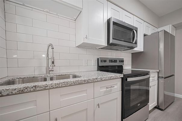 Interior, Kitchen, Stainless Steel Appliances