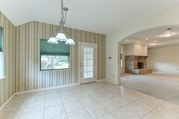Empty room, Fireplace, Interior, Pendant Lights, Recessed Lighting