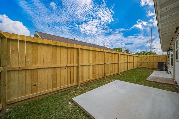 Backyard, Exterior