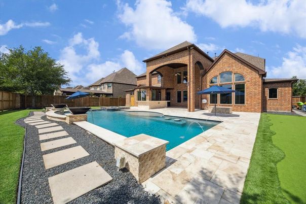 Exterior, Pool