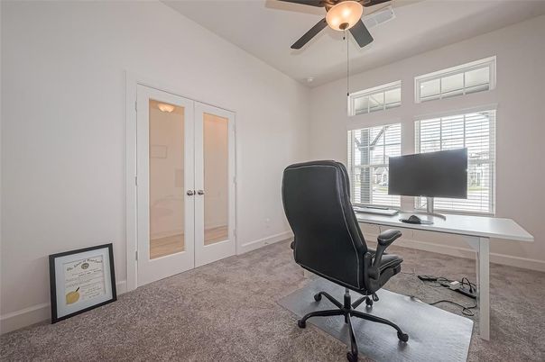 Home Office, Interior