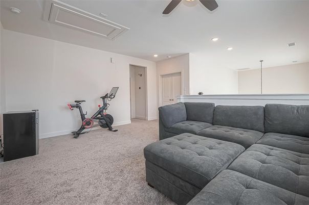 Fitness Equipment, Interior, Living room, Recessed Lighting