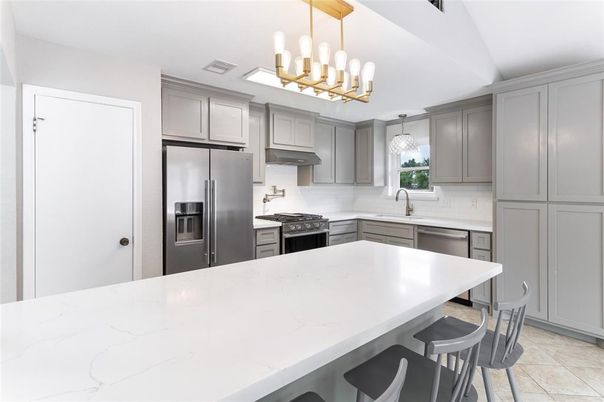Chandelier, Interior, Kitchen, Pendant Lights, Stainless Steel Appliances
