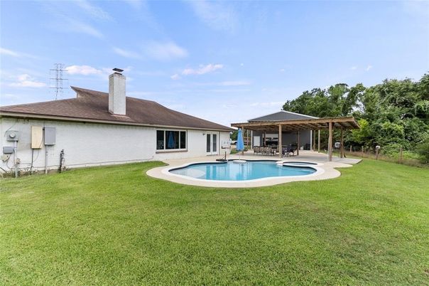 Backyard, Exterior, Pool