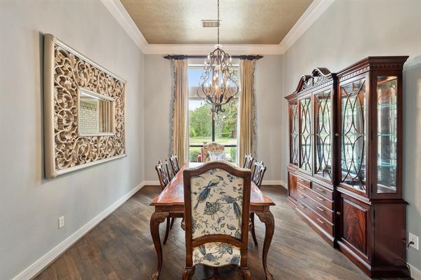 Chandelier, Dining room, Interior, Wood Texture Flooring