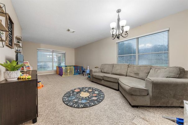 Chandelier, Interior, Living room