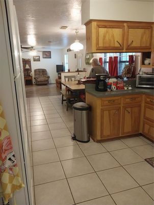 Chandelier, Dining room, Interior, Kitchen