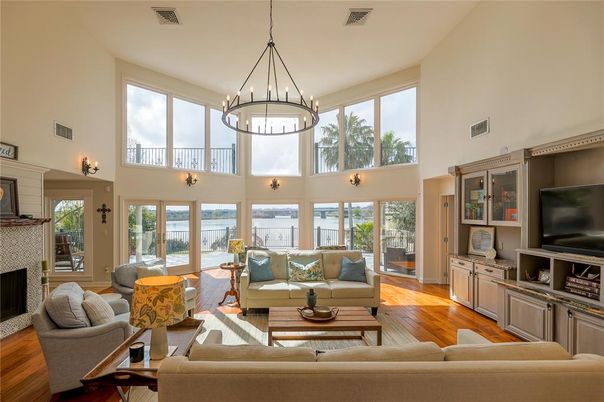 Chandelier, Fireplace, Interior, Living room, Pendant Lights, Wood Texture Flooring