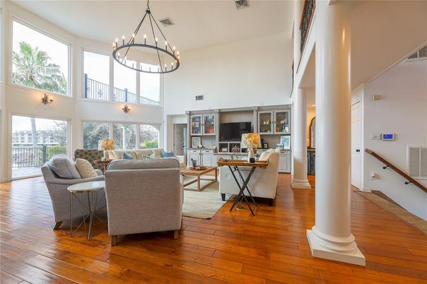 Chandelier, Interior, Living room, Pendant Lights, Wood Texture Flooring