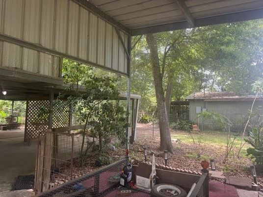Backyard, Exterior