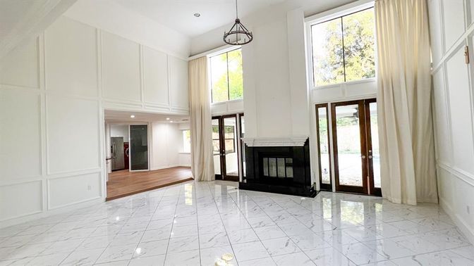 Fireplace, Interior, Marble, Pendant Lights, Recessed Lighting