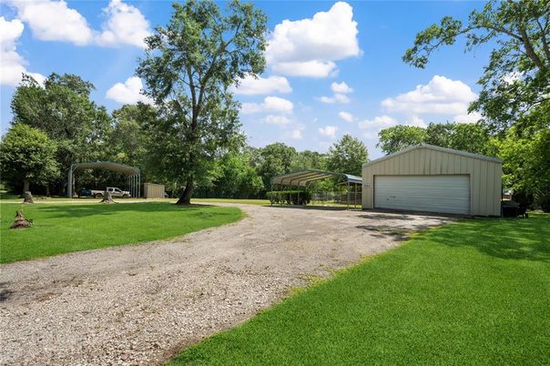 Backyard, Detached Garage, Exterior