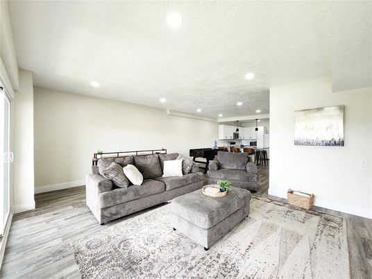 Interior, Kitchen, Living room, Pendant Lights, Recessed Lighting, Wood Texture Flooring