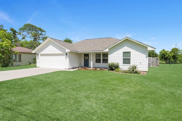 Attached, Backyard, Exterior, Facade, Ranch