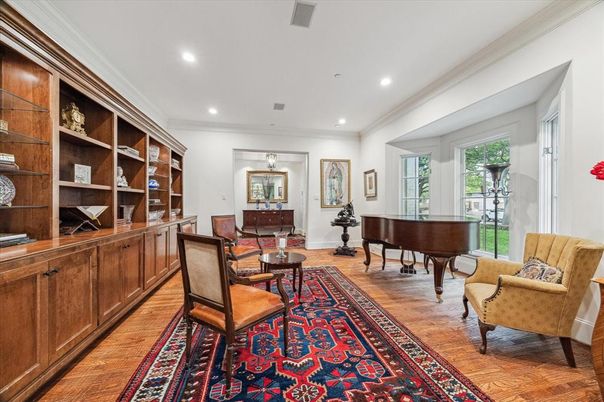 Interior, Piano, Recessed Lighting, Wood Texture Flooring