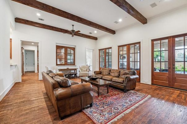 Interior, Living room, Recessed Lighting, Wooden Beams, Wood Texture Flooring