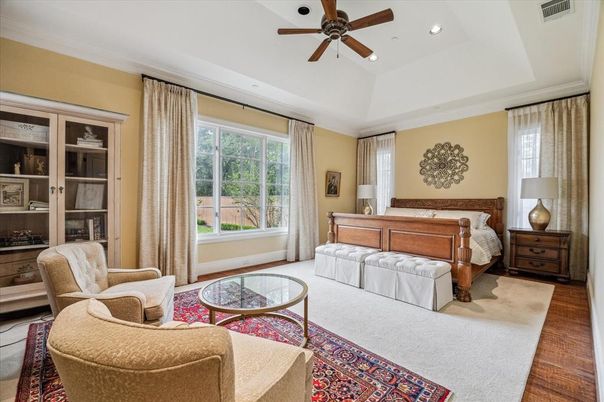Bedroom, Interior, Living room, Recessed Lighting, Wood Texture Flooring