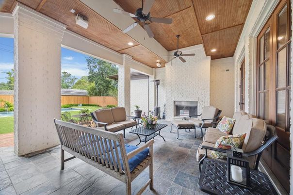 Exterior, Fireplace