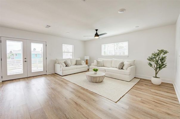 Interior, Living room, Recessed Lighting, Wood Texture Flooring