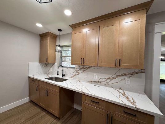 Interior, Kitchen, Pendant Lights, Recessed Lighting, Wood Texture Flooring