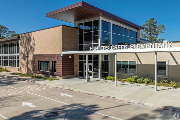 Exterior, Facade, Brick Facade, Modern