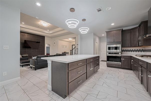 Interior, Kitchen, Living room, Marble, Pendant Lights, Recessed Lighting, Stainless Steel Appliances