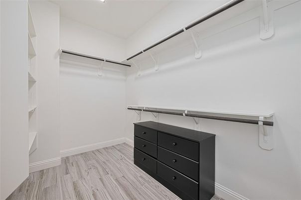 Interior, Walk-in Closets, Wood Texture Flooring