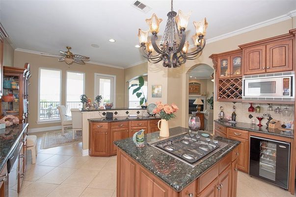 Chandelier, Dining room, Interior, Kitchen, Recessed Lighting