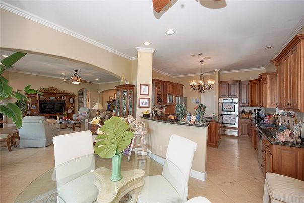 Chandelier, Dining room, Interior, Kitchen, Living room, Recessed Lighting