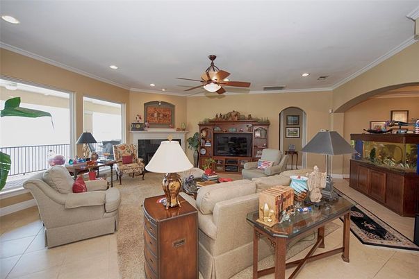 Fireplace, Interior, Living room, Recessed Lighting