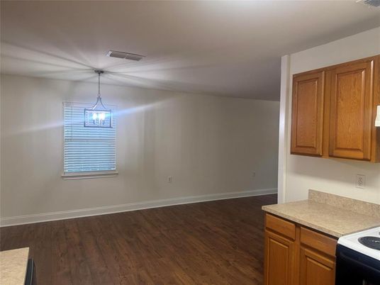 Interior, Pendant Lights, Wood Texture Flooring
