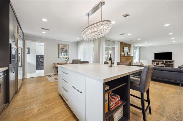 Chandelier, Dining room, Interior, Kitchen, Living room, Recessed Lighting, Wood Texture Flooring