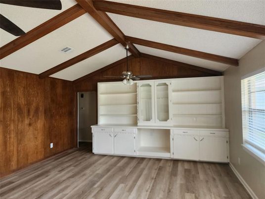 Empty room, Interior, Wooden Beams, Wood Texture Flooring