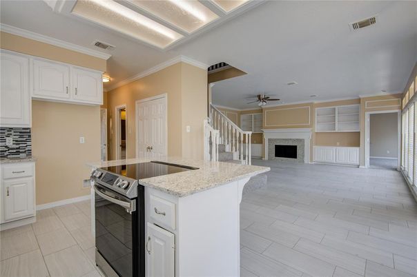 Fireplace, Interior, Kitchen, Stainless Steel Appliances