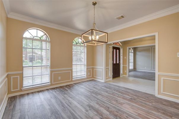 Empty room, Interior, Pendant Lights, Wood Texture Flooring