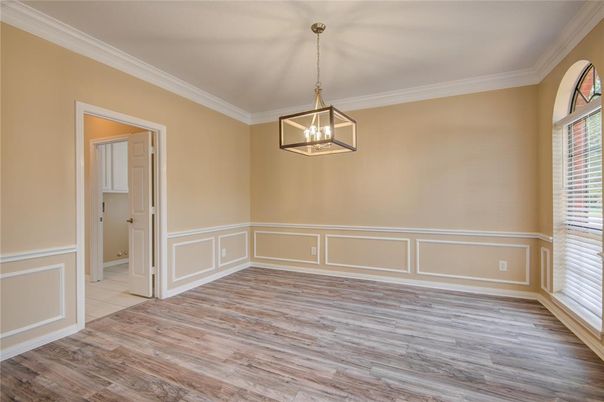 Empty room, Interior, Pendant Lights, Wood Texture Flooring