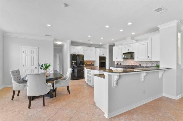 Dining room, Interior, Kitchen, Recessed Lighting