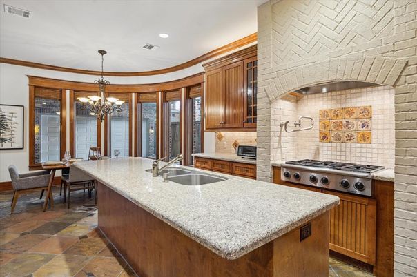 Chandelier, Dining room, Interior, Kitchen, Recessed Lighting, Stainless Steel Appliances