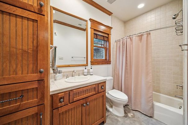 Bathroom, Interior, Recessed Lighting, Tile Countertops