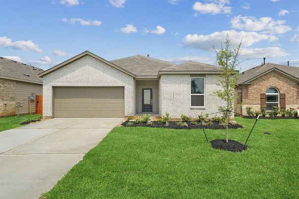 Attached, Exterior, Facade, Brick Facade, Ranch