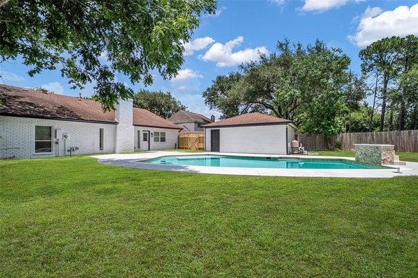 Backyard, Exterior, Pool